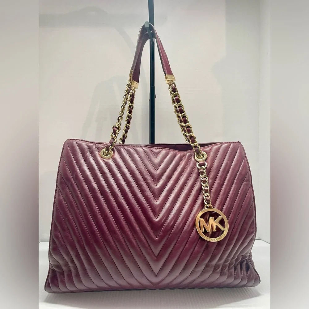 Michael Kors Susannah Chevron Quilted Tote